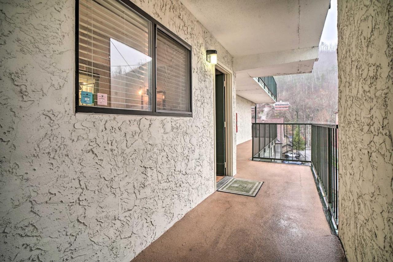 Cozy Downtown Gatlinburg Condo With Pool Access Eksteriør bilde